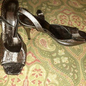 Donna Piu 40 9 silver Italian leather heels